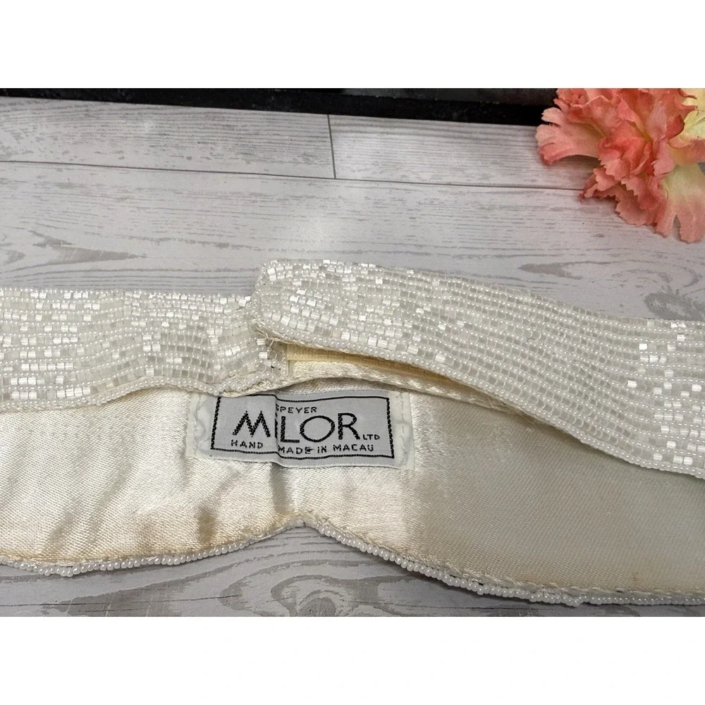 1980s Vintage Handmade Milor Beaded White 3